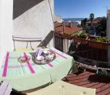 Completamente attrezzato e moderno appartamento in una zona tranquilla della zona della città Zenta...