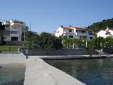 Pension Raffaello si trova sull'isola in un tranquillo villaggio vicino al mare Kampor. A 7 km dalla...