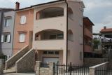 Pola, la più grande città in Istria, che si trova nella parte sud-ovest della penisola, con una tradizione...